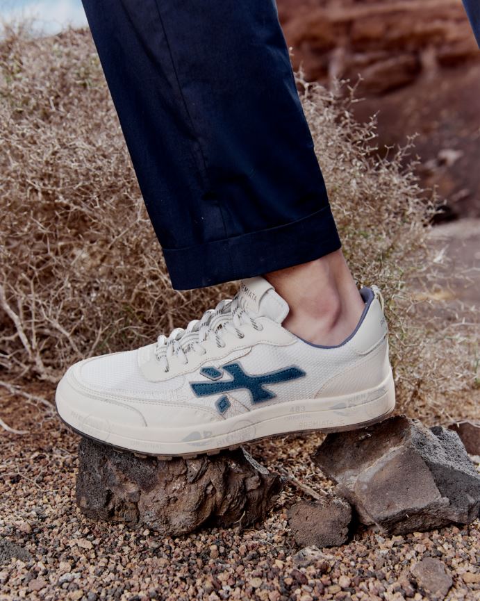 NUOVA COLLEZIONE
Premiata