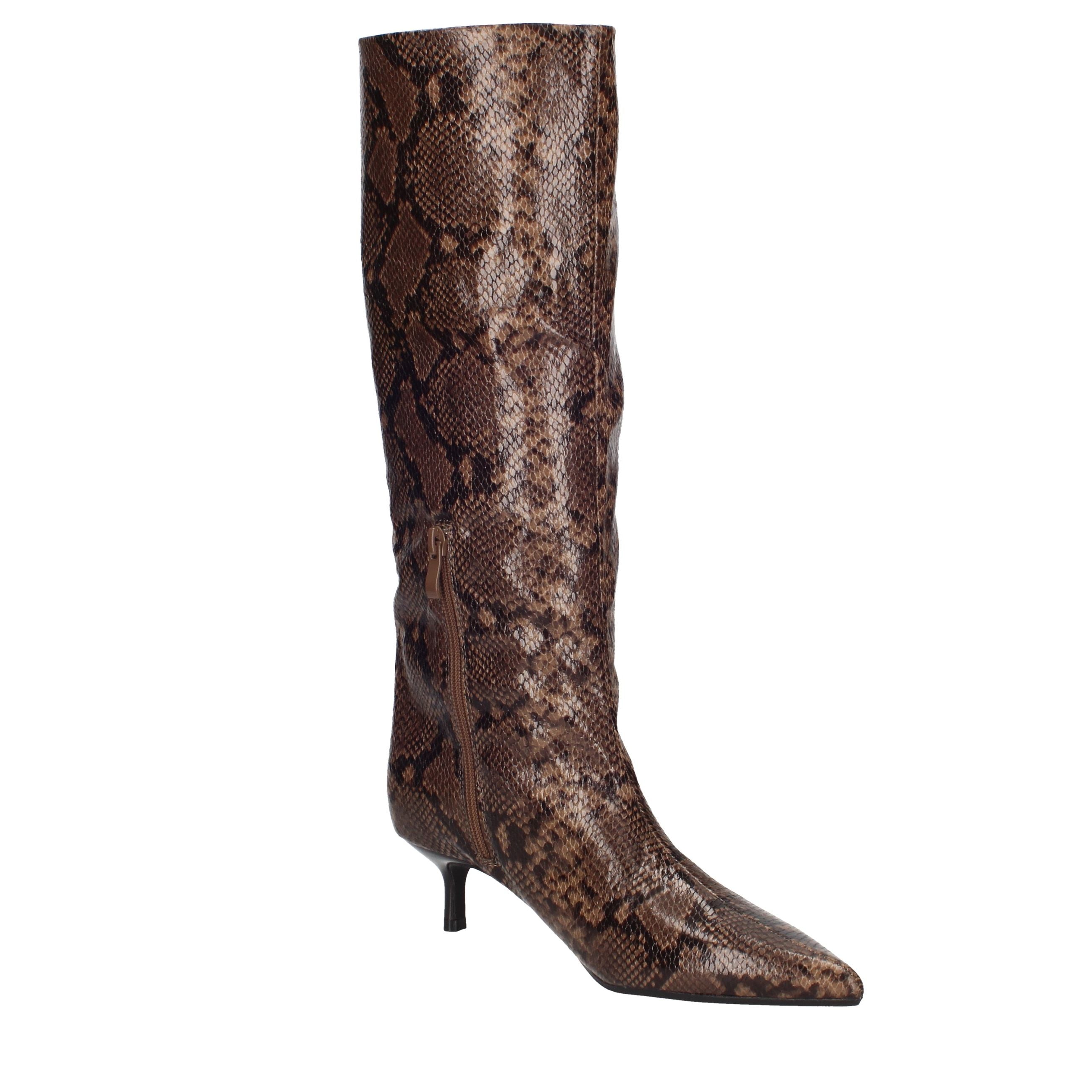 CORINA  M6703