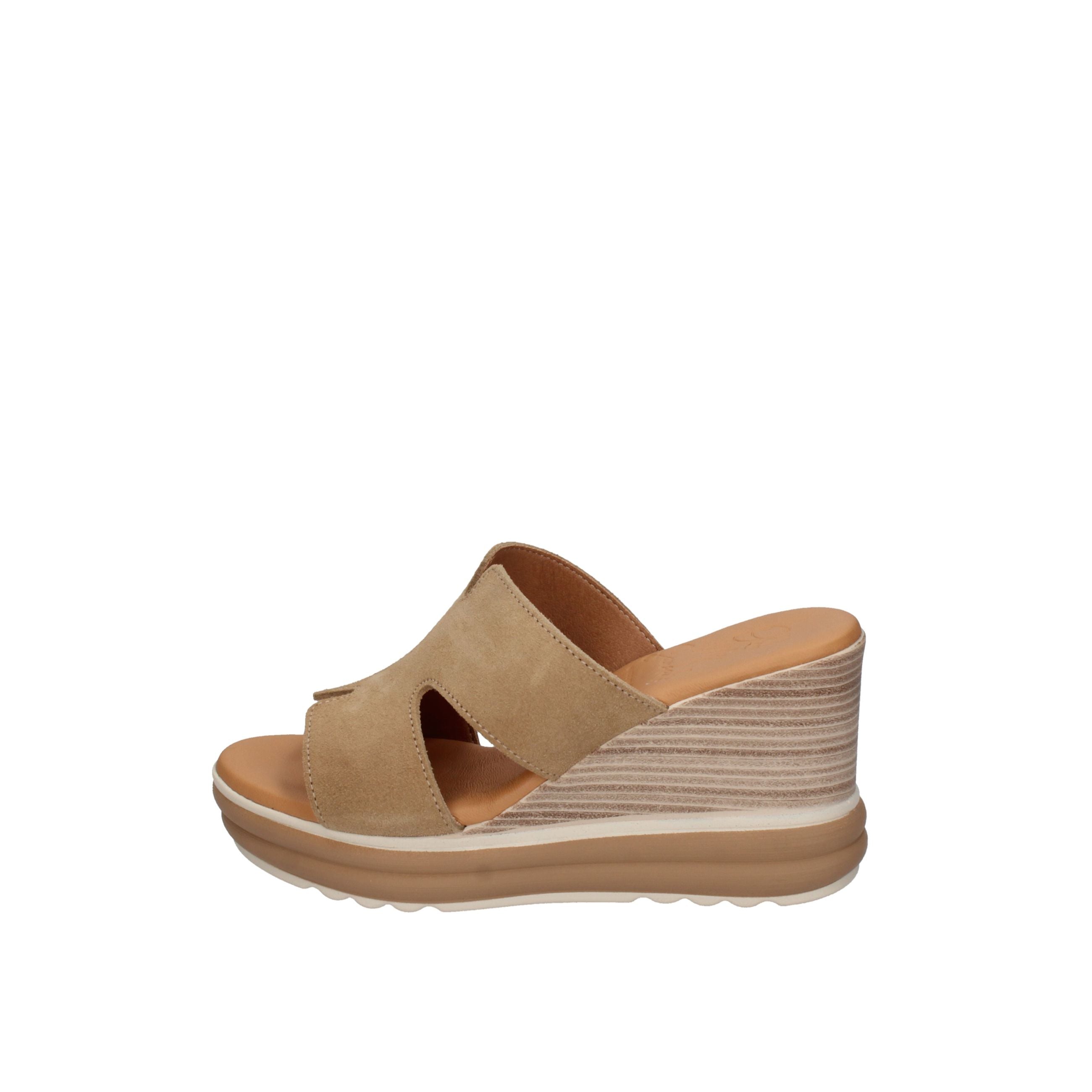 OH MY SANDALS  6000