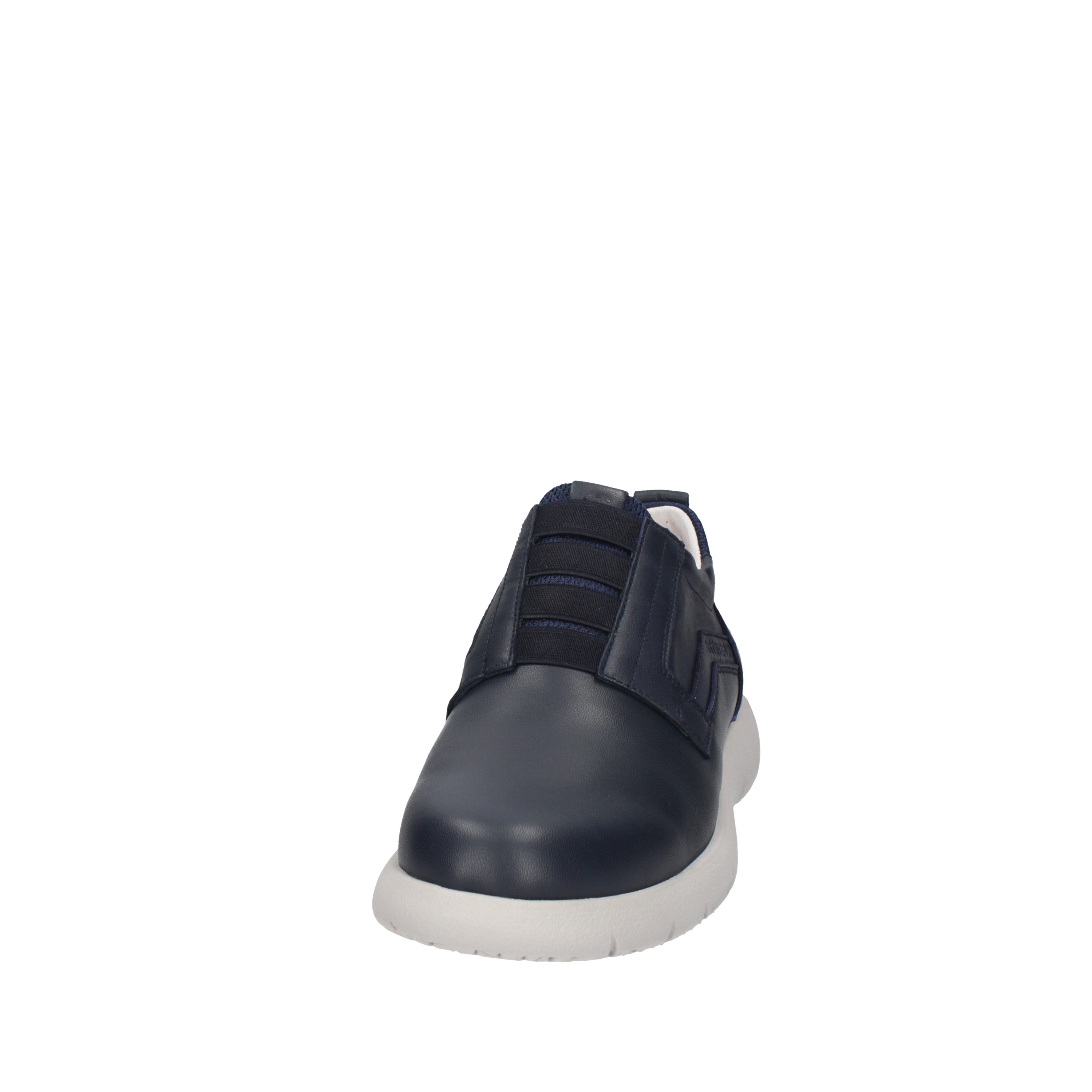 stonefly sneakers 221206