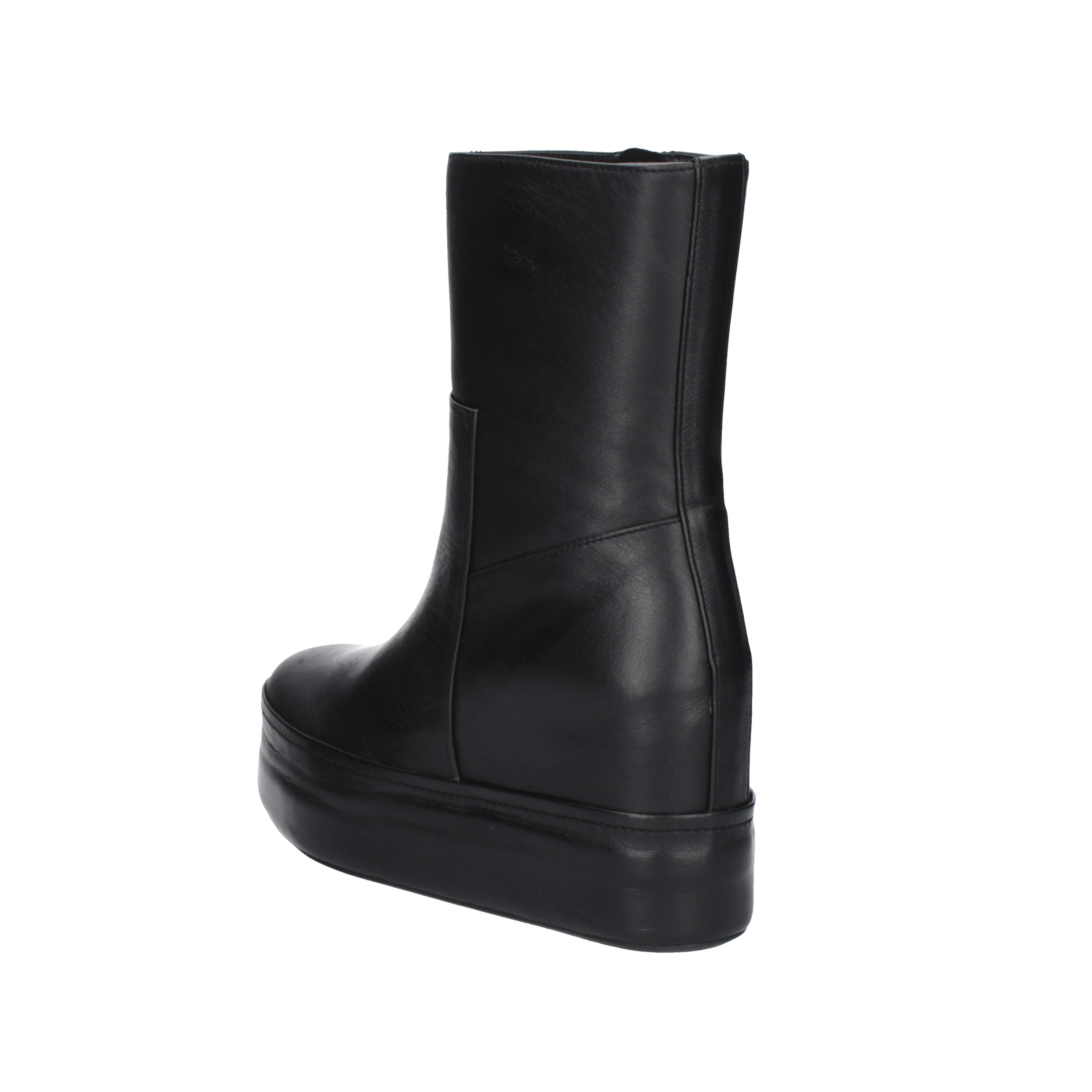 paloma barcelo' tronchetto disa