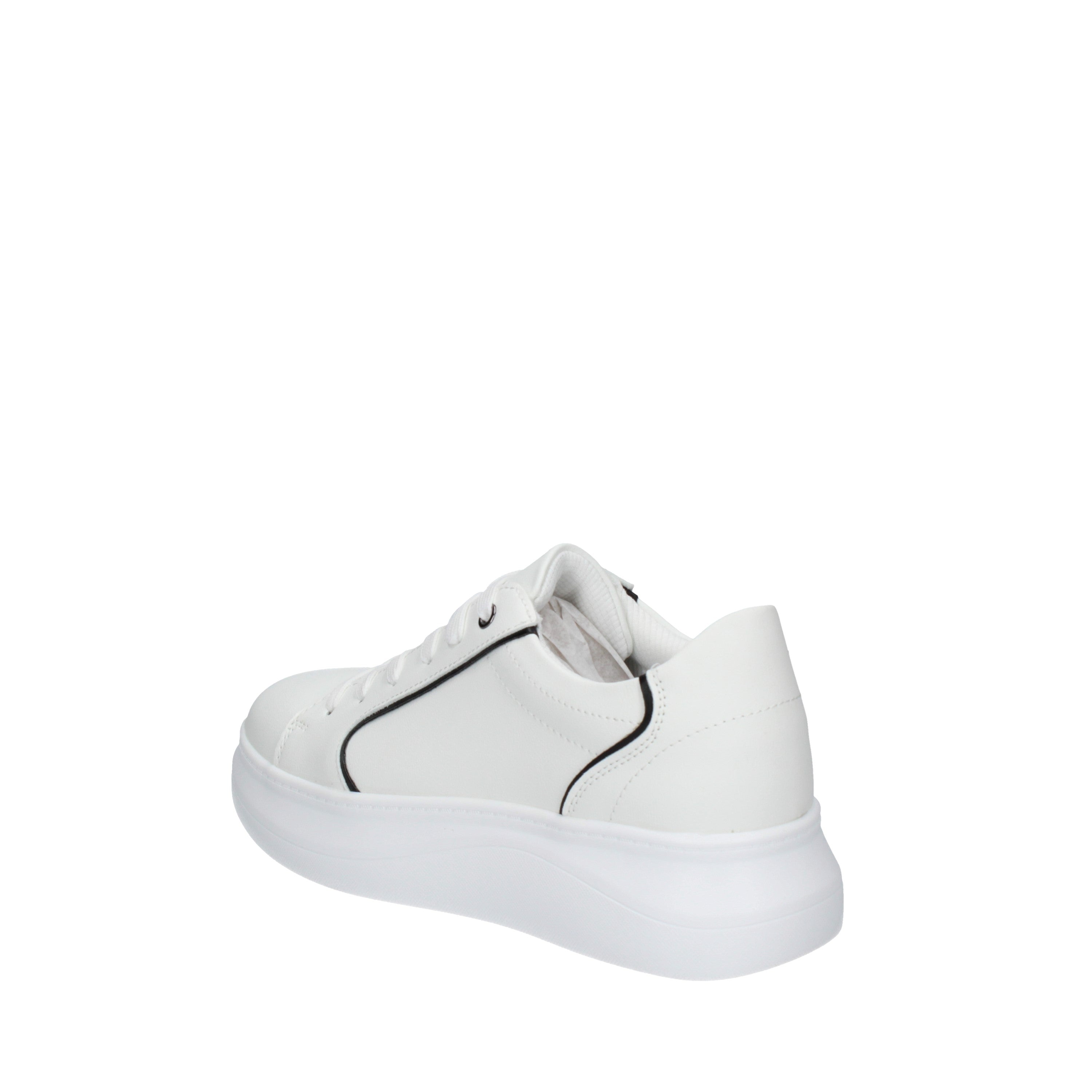 inblu sneakers in 382