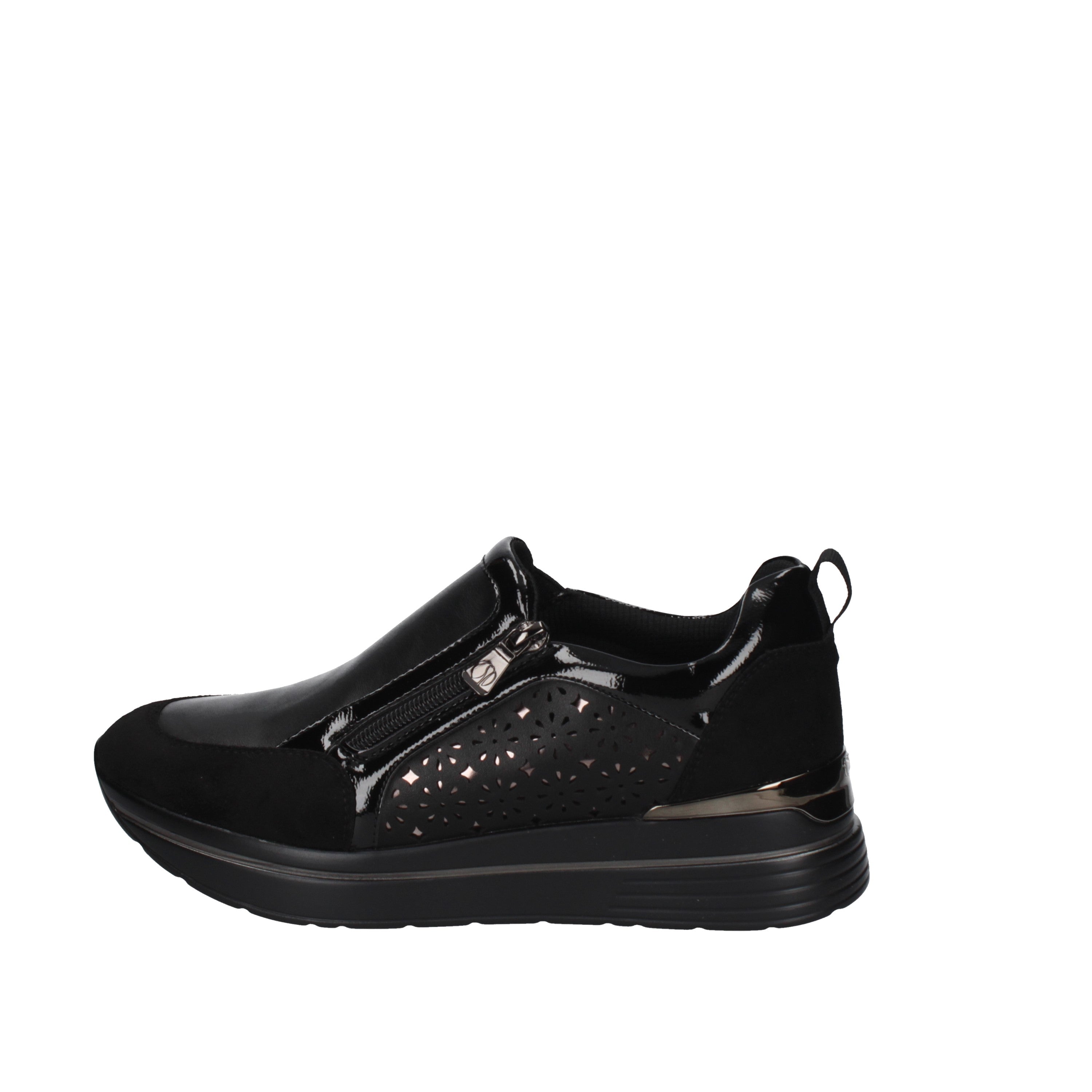 inblu slip on in 389