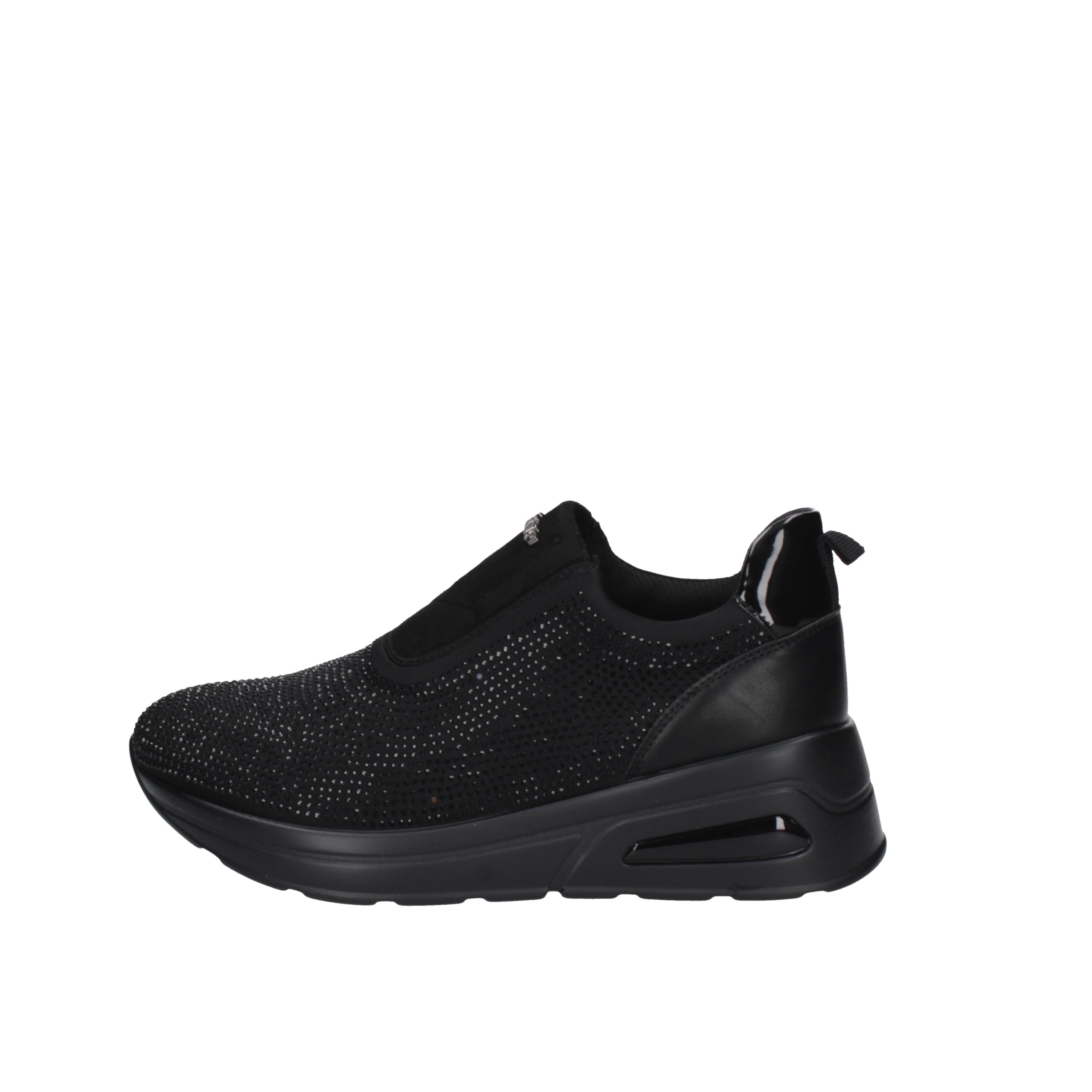 inblu slip on in 385