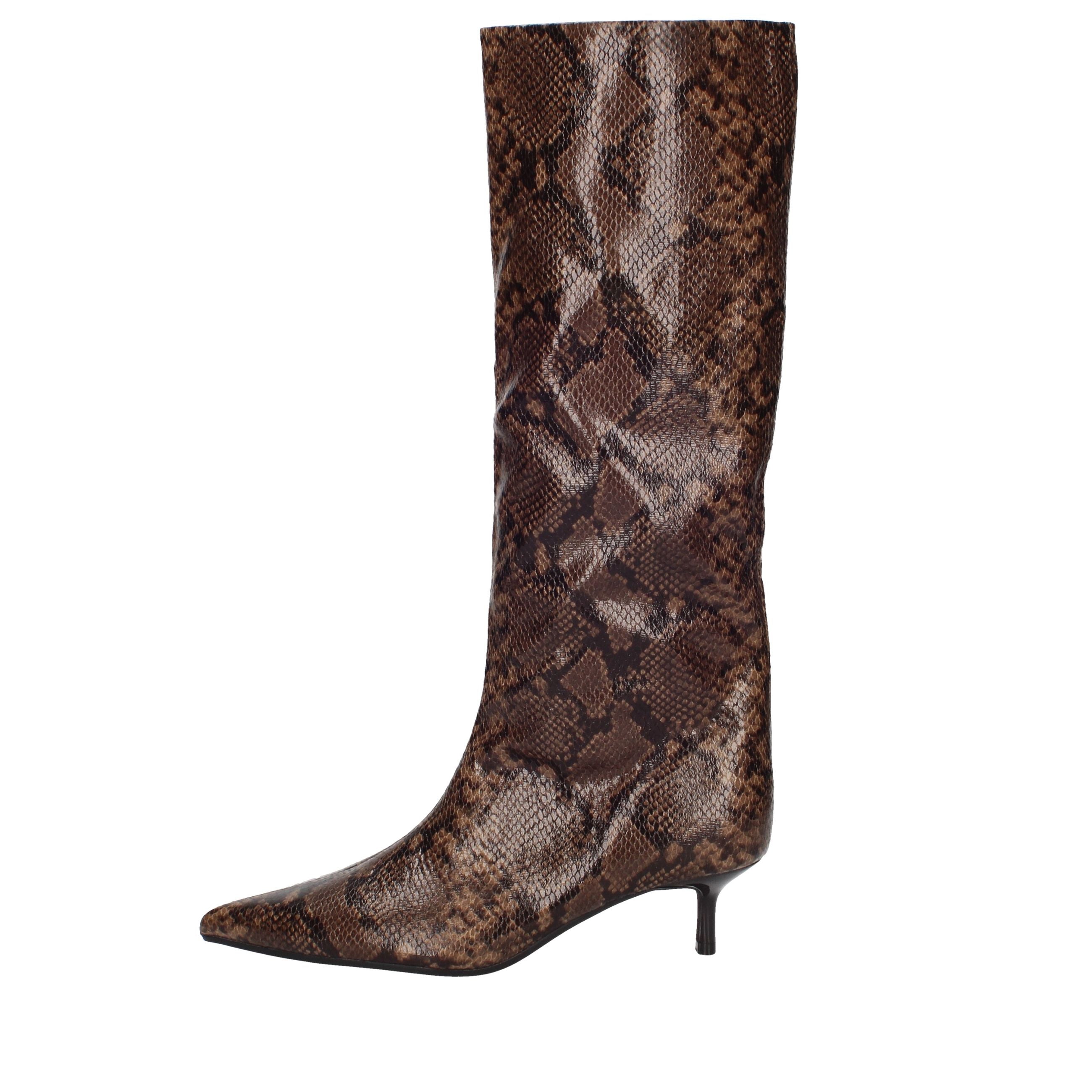 CORINA  M6703
