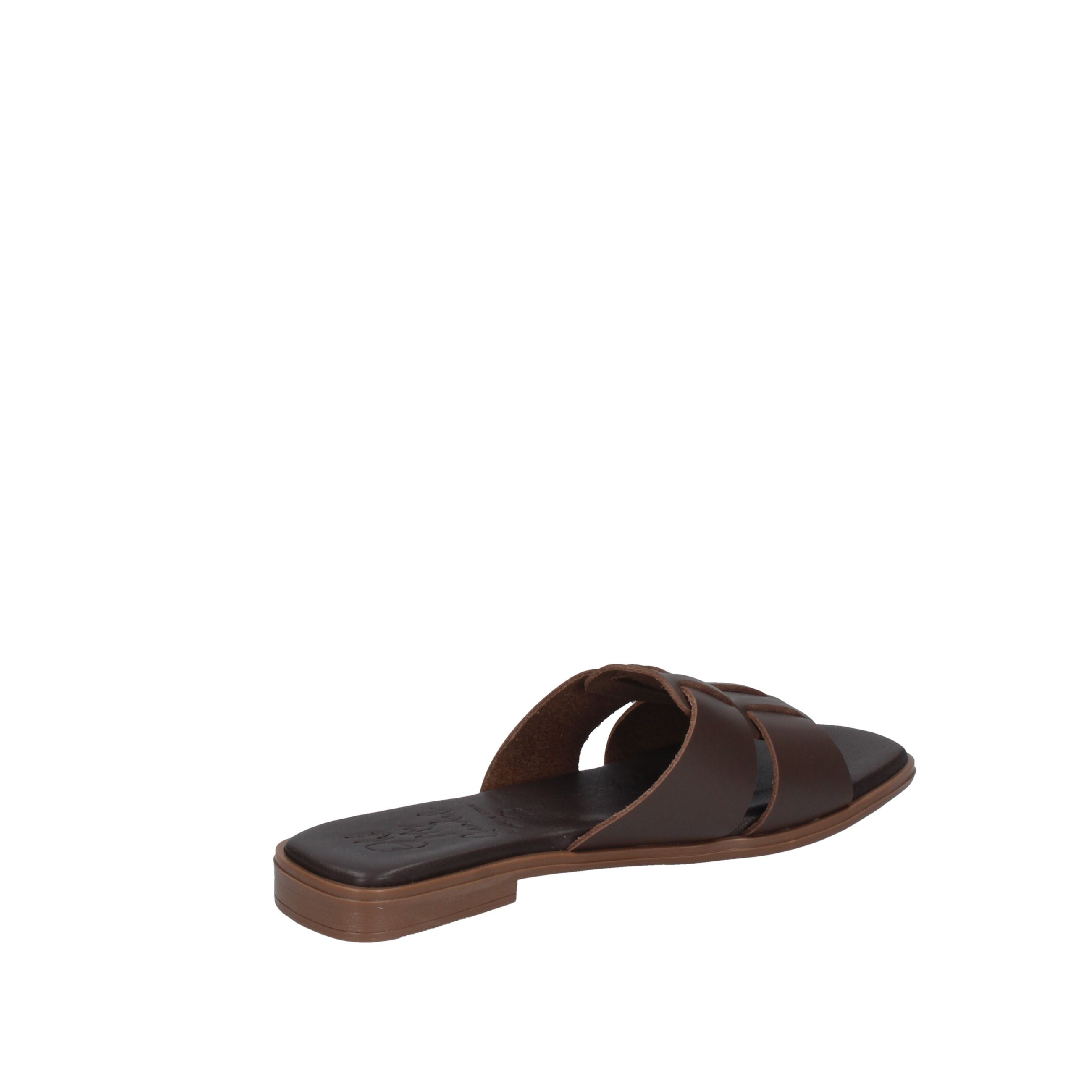 OH MY SANDALS  5823