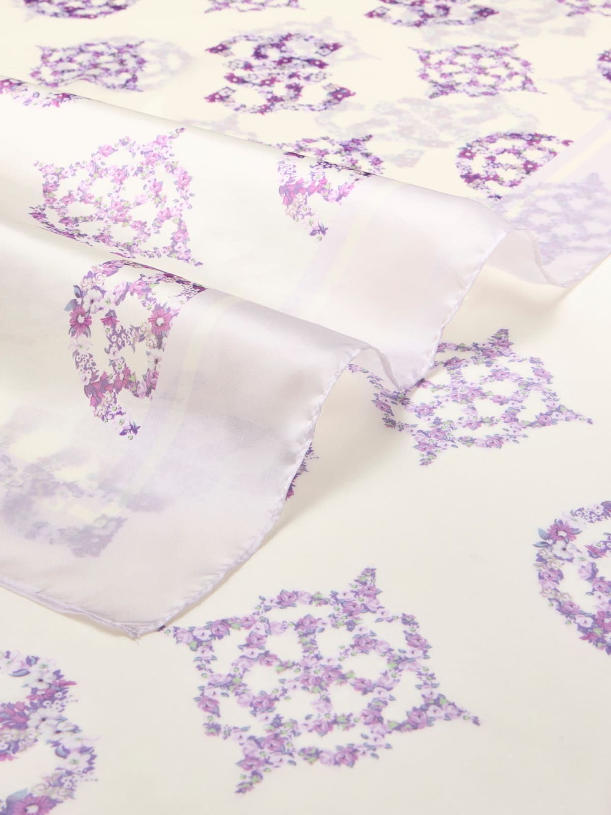 GUESS PRINTED SCARF AW5490 POL03