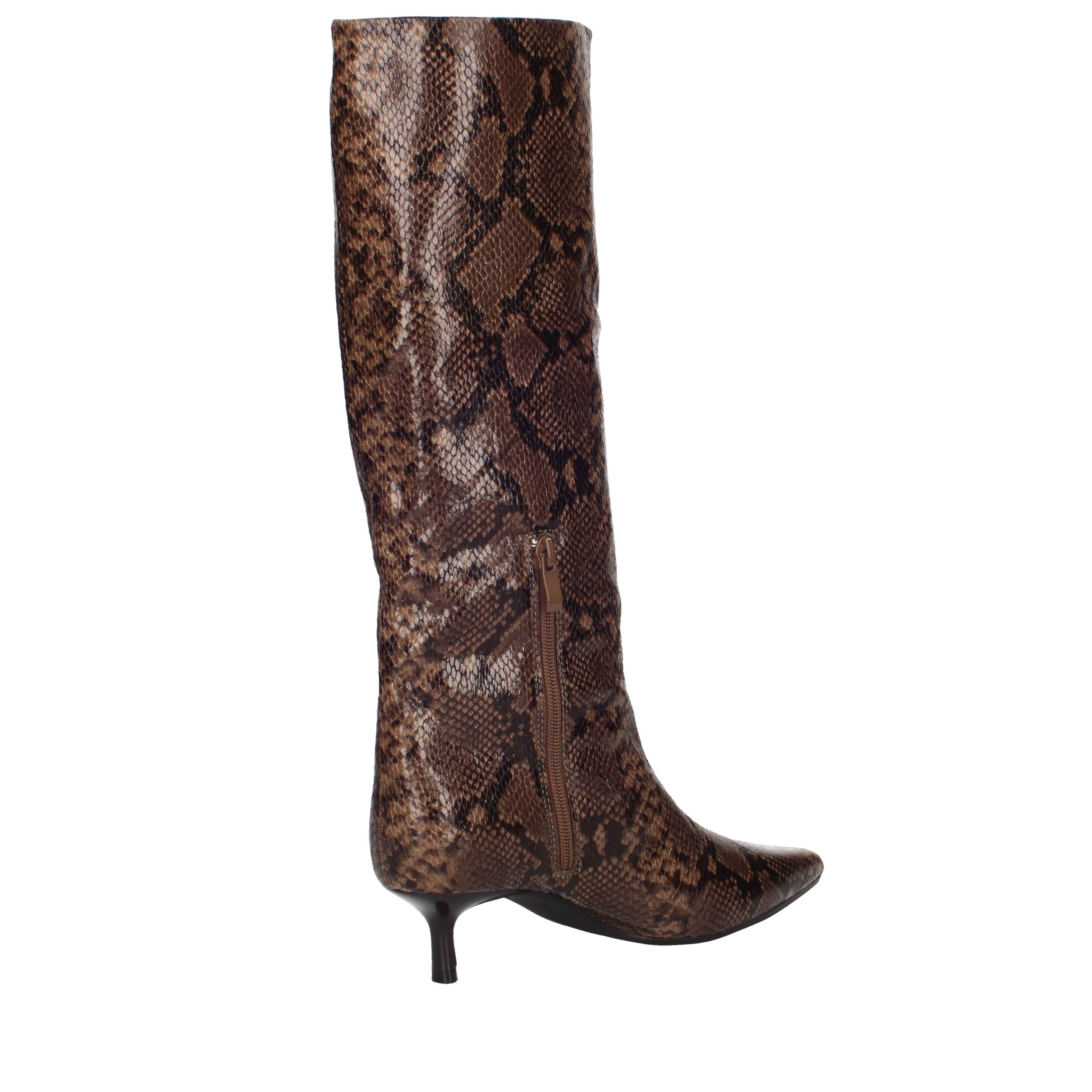 CORINA  M6703