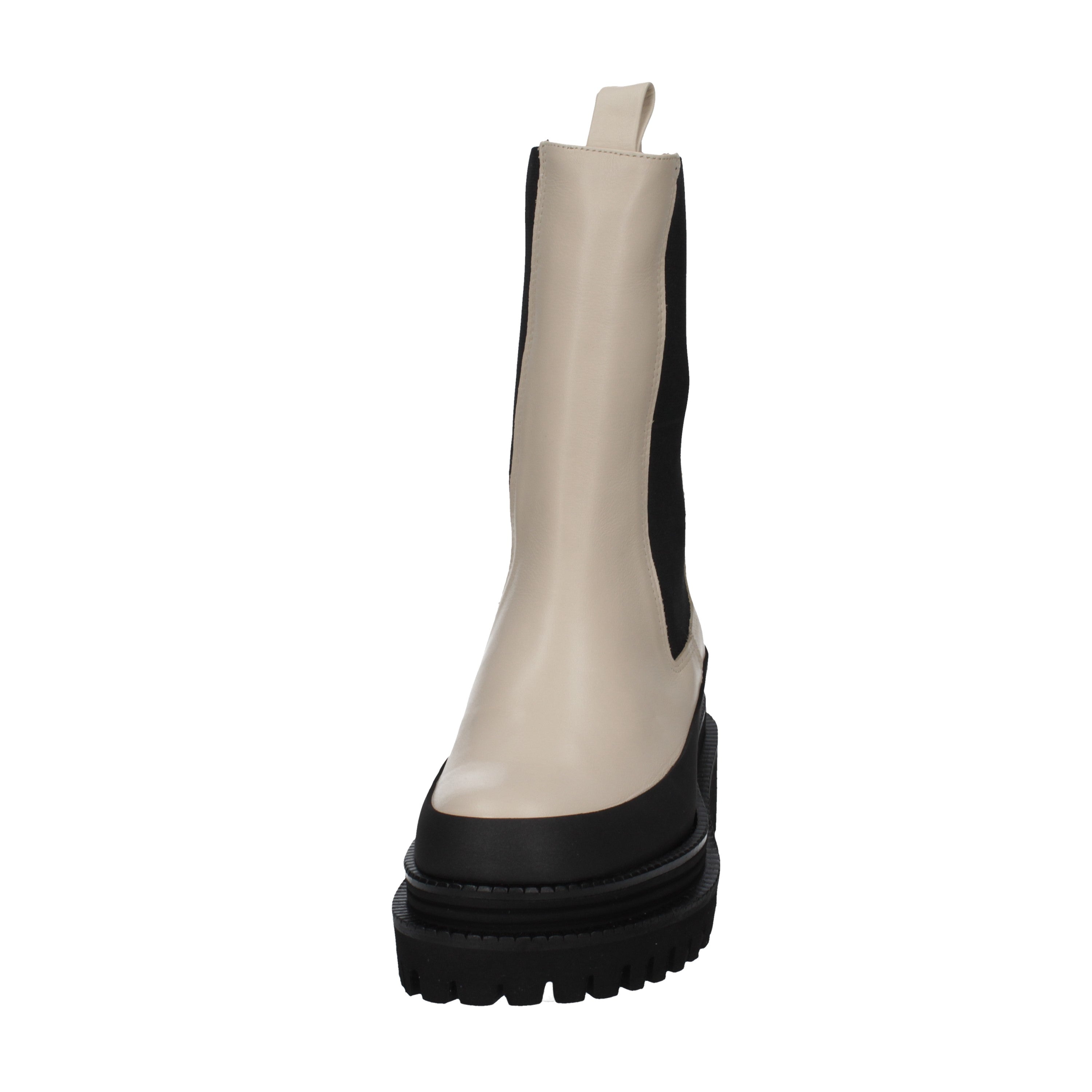 paloma barcelo' tronchetto carmen