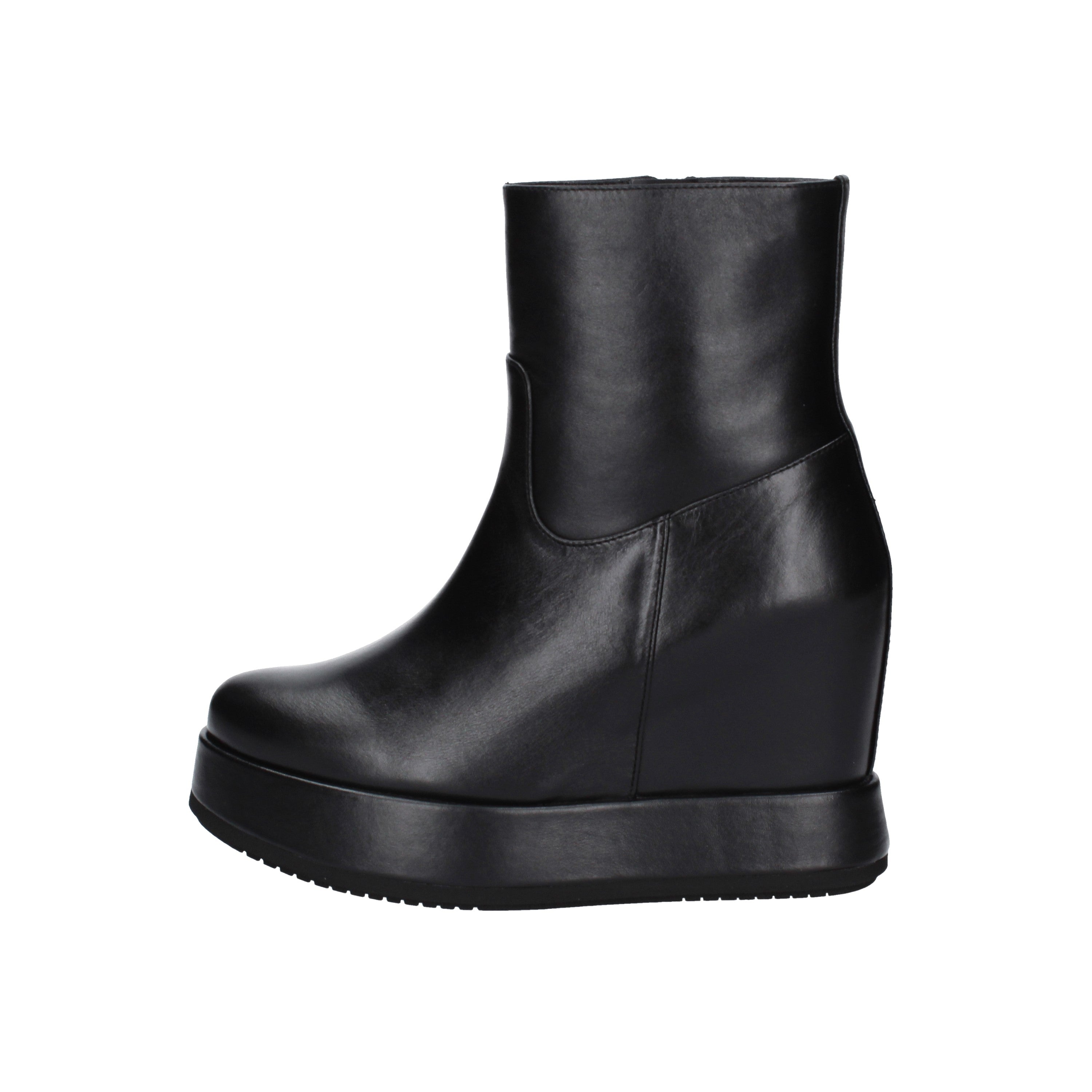 paloma barcelo' tronchetto ivey