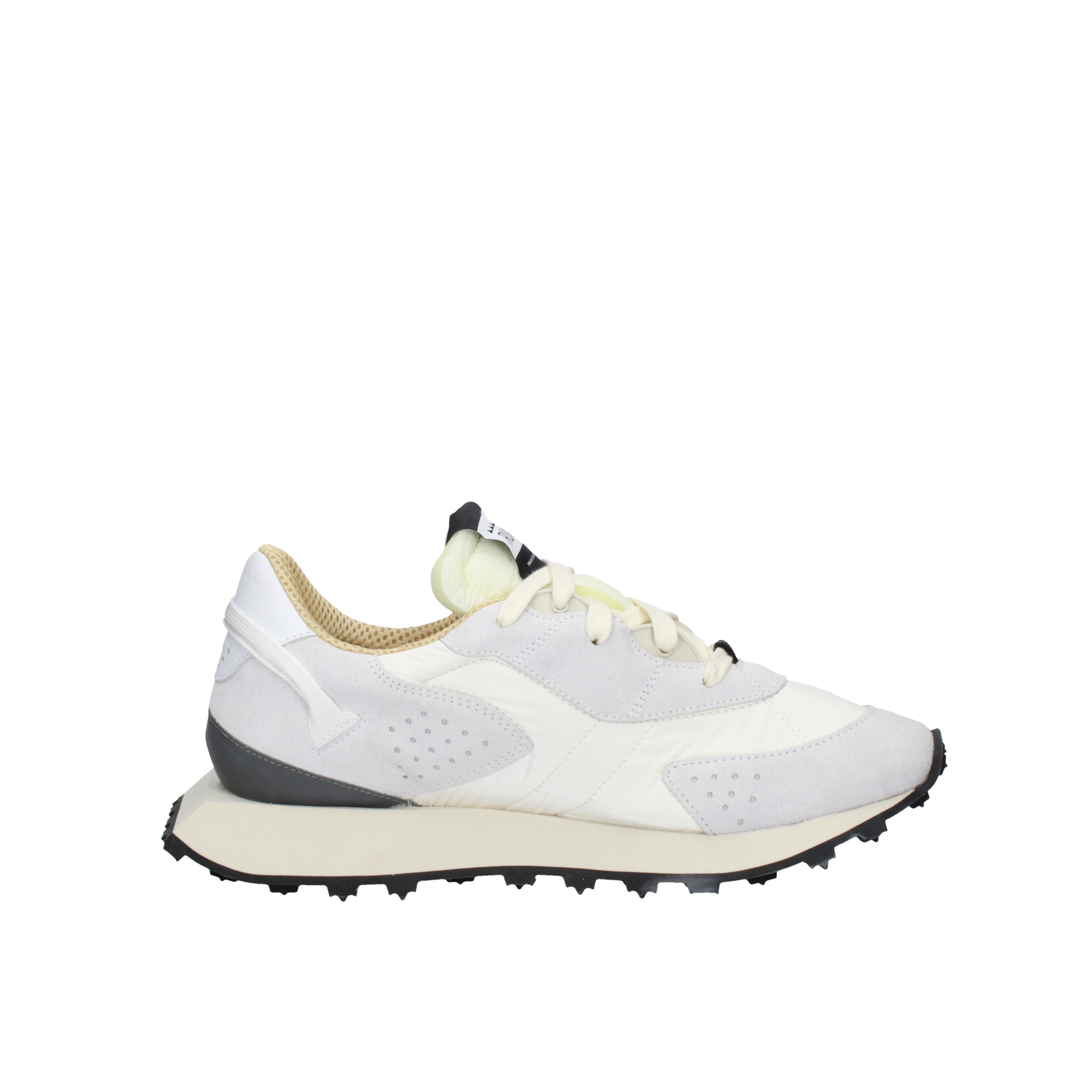 run of sneakers neon m.