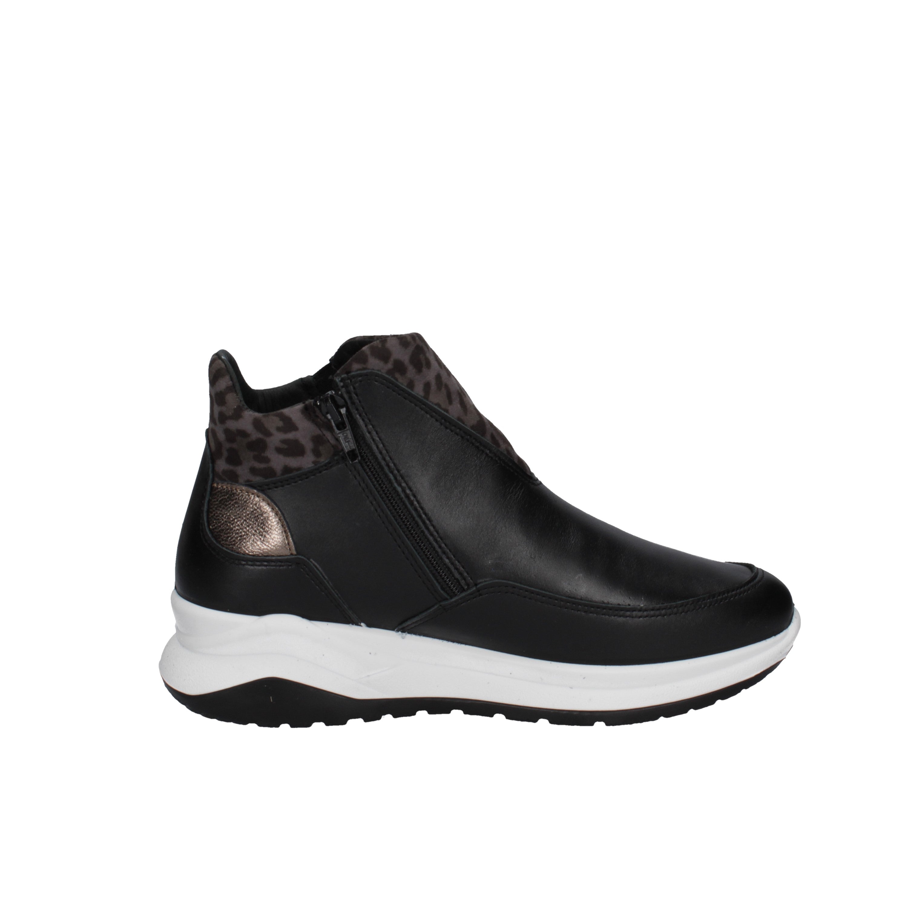 grisport slip on 6709o2g